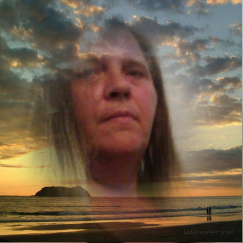 Meet your Posher, Tracy elena